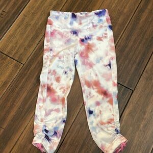 Old navy Active girls dry fit leggings. Size 5. Gently used.